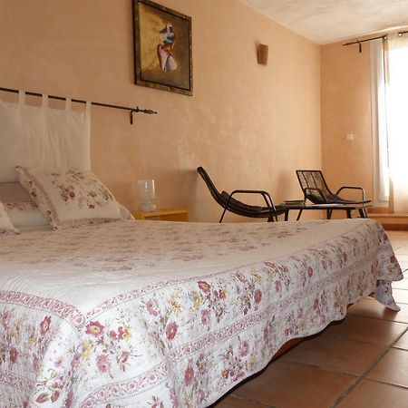 Bed and Breakfast Le Mas De Pie Caud Rognes Экстерьер фото