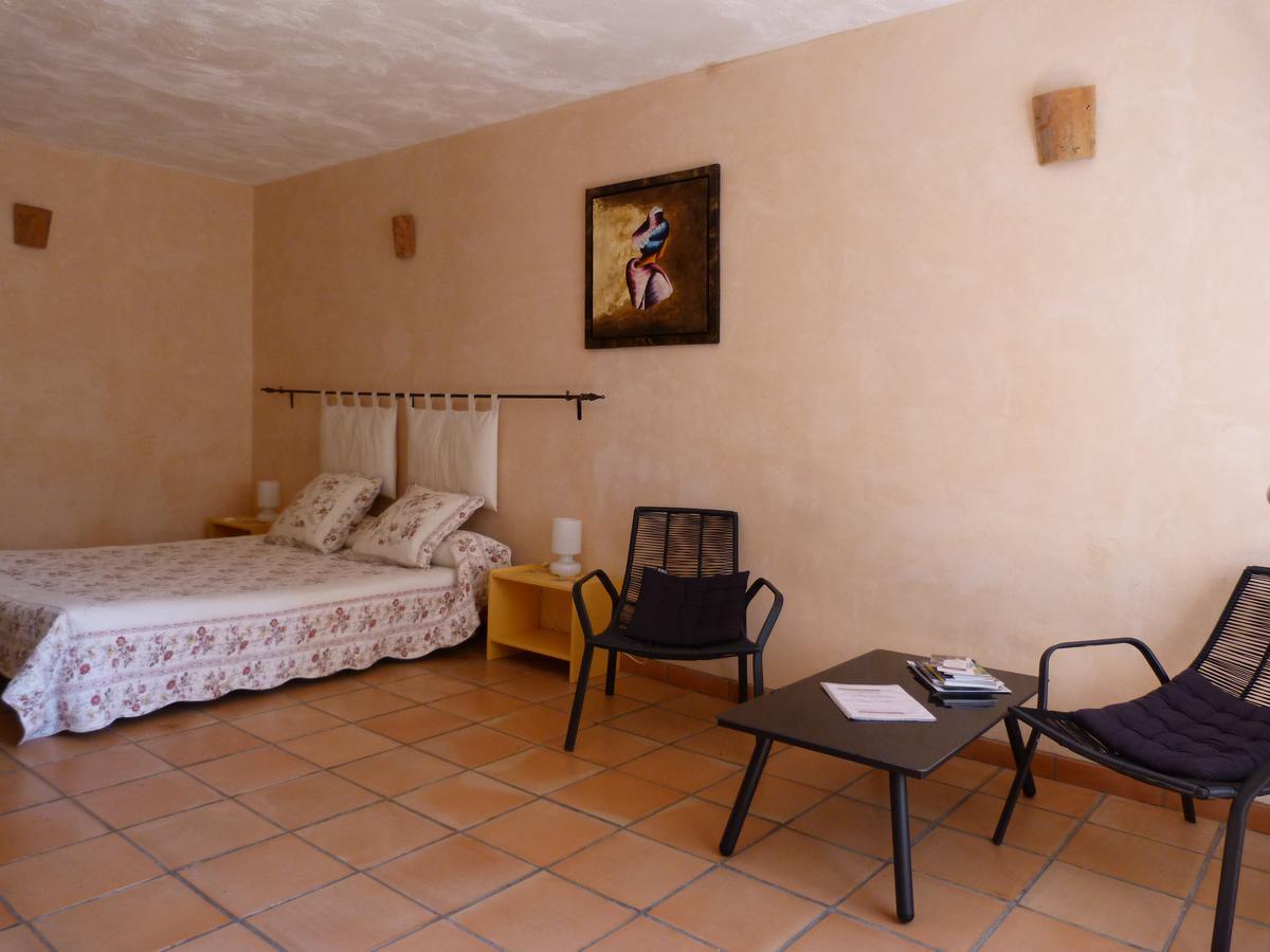 Bed and Breakfast Le Mas De Pie Caud Rognes Экстерьер фото